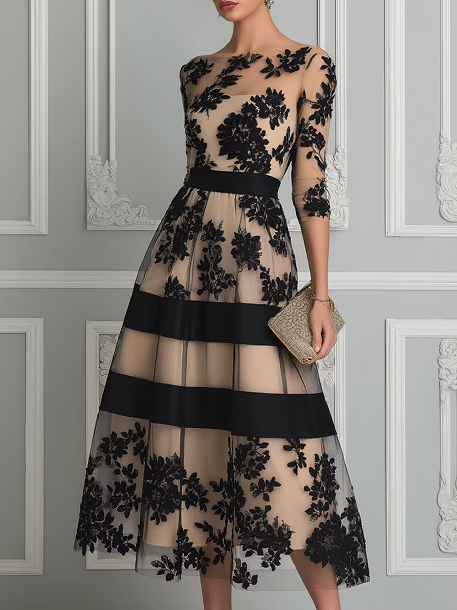 Abito Midi A Linea Elegante in Pizzo Nero