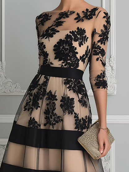 Abito Midi A Linea Elegante in Pizzo Nero