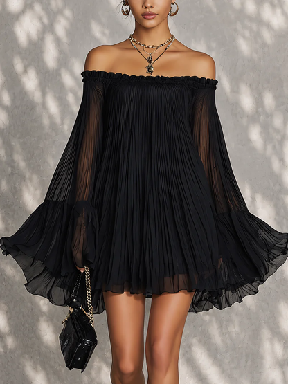 Abito Mini Nero con Maniche a Campana e Rouches Off-shoulder