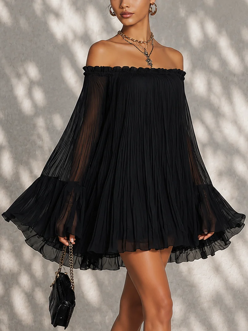 Abito Mini Nero con Maniche a Campana e Rouches Off-shoulder
