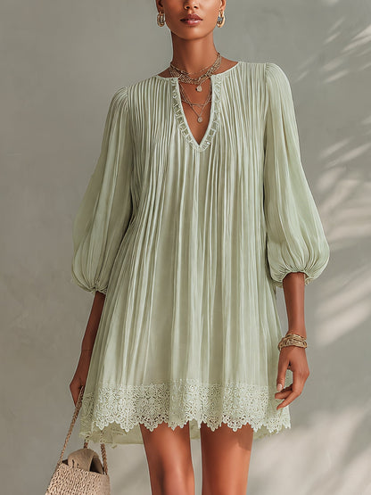 Abito Mini in Chiffon Pieghettato Verde Chiaro con Maniche a Lanternina in Pizzo