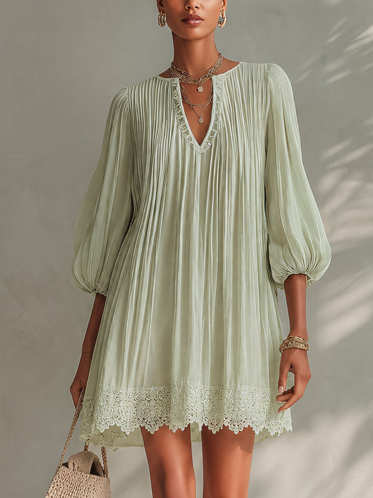 Abito Mini in Chiffon Pieghettato Verde Chiaro con Maniche a Lanternina in Pizzo