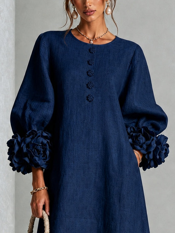 Abito Midi Blu Navy con Bottoni a Fiori e Maniche a Fiori Stravaganti