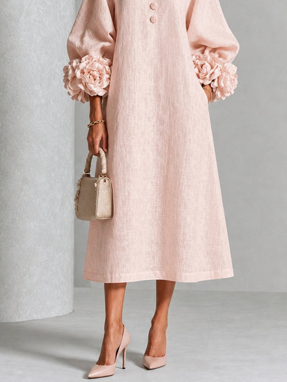 Abito Midi Rosa con Bottoni a Fiori e Maniche a Fiori Stravaganti